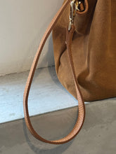 Load image into Gallery viewer, MAMAPAPA: LEONIE TOTE BAG - CARAMEL