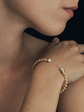 Load image into Gallery viewer, TEMPLE OF THE SUN: ROMA CUFF - GOLD VERMEIL