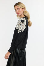 Load image into Gallery viewer, 365 DAYS: DANBURY TOP - BLACK SWAN