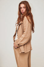 Load image into Gallery viewer, MAMAPAPA: GRENOBLE LINEN BLAZER - CAMEL