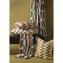 Load image into Gallery viewer, ARLOW MUSLIN THROW - RUST