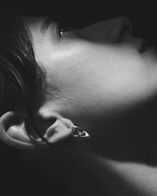 Load image into Gallery viewer, TEMPLE OF THE SUN: SANNA EARRINGS - SILVER