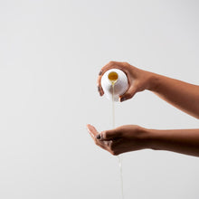 Load image into Gallery viewer, SALUS: ROSE BATH OIL 200ml