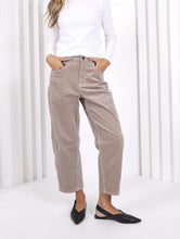 Load image into Gallery viewer, MONACO: TONI BARREL CORDS - LATTE