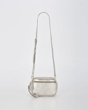 Load image into Gallery viewer, GABEE: AURORA METALLIC X/BODY BAG - CHAMPAGNE