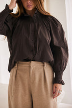 Load image into Gallery viewer, MAMAPAPA: GINGER BLOUSE - CHOCOLATE