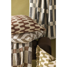 Load image into Gallery viewer, ARLOW MUSLIN THROW - RUST