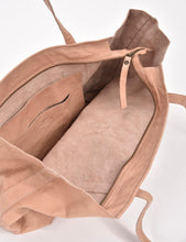 Load image into Gallery viewer, GABEE: LYNTON TOTE BAG - CAMEL