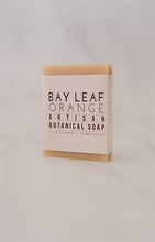 Load image into Gallery viewer, THE SOAPSTRESS: BOTANICAL SOAP