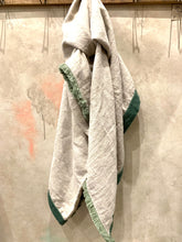 Load image into Gallery viewer, FAMILIA LINEN Throw