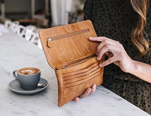 Load image into Gallery viewer, DUSKY ROBIN: SIRENA PURSE