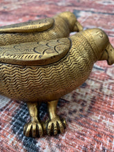 Load image into Gallery viewer, DOOR HANDLE: BRASS PARROT