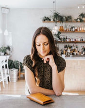 Load image into Gallery viewer, DUSKY ROBIN: SIRENA PURSE