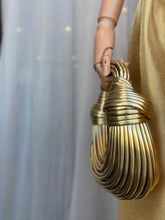 Load image into Gallery viewer, MISS MOSS: JONES BAG - GOLD
