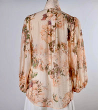 Load image into Gallery viewer, MOSS: ADELE BLOUSE - SPRING FLORAL
