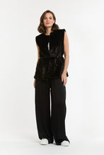 Load image into Gallery viewer, URBAN LUXURY: CELINE GILET FAUX FUR - BLACK
