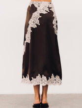 Load image into Gallery viewer, MOSS GROTTO: BAE LACE MIDI SKIRT - CHOCOLATE/PINK
