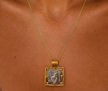 Load image into Gallery viewer, CLEOPATRA’S BLING: SELLA PENDANT NECKLACE WITH CUBIC ZIRCONIA - 18K GOLD PLATED
