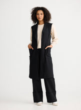 Load image into Gallery viewer, SHANTY: NOA LONG VEST - BLACK
