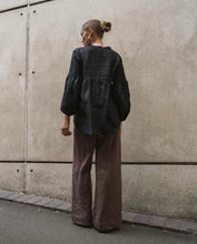Load image into Gallery viewer, MOSS : BROOKLYN  LINEN SHIRT - BLACK SALE ITEM
