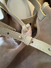 Load image into Gallery viewer, MAMAPAPA: VIRGINIE TOTE BAG - MUSHROOM
