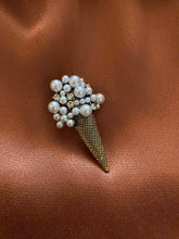 Load image into Gallery viewer, MISS MOSS: CONEY ISLAND BROOCH
