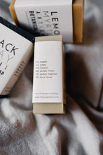 Load image into Gallery viewer, THE SOAPSTRESS: BOTANICAL SOAP
