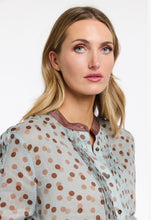 Load image into Gallery viewer, 365 DAYS: SUNDAY SPOT BLOUSE - BLUE/CHOCOLATE
