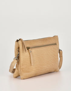 COBB & CO: HERVEY CROSSBODY BAG -CAMEL