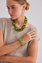 Load image into Gallery viewer, HOLIDAY: FIGERO NECKLACES - ASSORTED COLOURS
