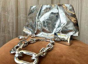 MISS MOSS: CLUTCH - METALLIC SILVER