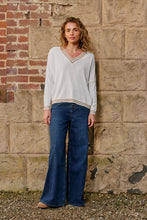Load image into Gallery viewer, ITALIAN STAR: LUREX COLLEGE KNIT - PERLA
