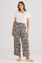 Load image into Gallery viewer, HOLIDAY: PLAYA PANT - SPRING FAN
