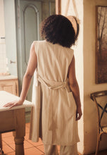Load image into Gallery viewer, SHANTY: NOA LONG VEST - NATURAL
