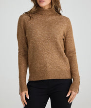 Load image into Gallery viewer, BRAVE &amp; TRUE: PILOT KNIT - NUT MARLE
