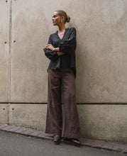 Load image into Gallery viewer, MOSS : BROOKLYN  LINEN SHIRT - BLACK SALE ITEM
