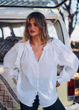 Load image into Gallery viewer, TALISMAN: SHILOH BLOUSE - WHITE
