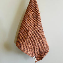 Load image into Gallery viewer, MAMA &amp; TOCHTER: 100% COTTON WAFFLE HAND TOWELS - 2 SIZE VARIATIONS
