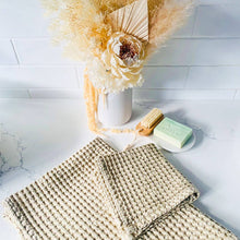 Load image into Gallery viewer, MAMA &amp; TOCHTER: FACE CLOTHS - 100% ORGANIC COTTON
