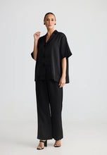 Load image into Gallery viewer, BRAVE &amp; TRUE: DANA SHIRT - BLACK
