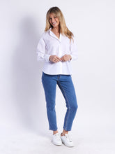 Load image into Gallery viewer, MONACO: LAUREL JEANS - BLUE
