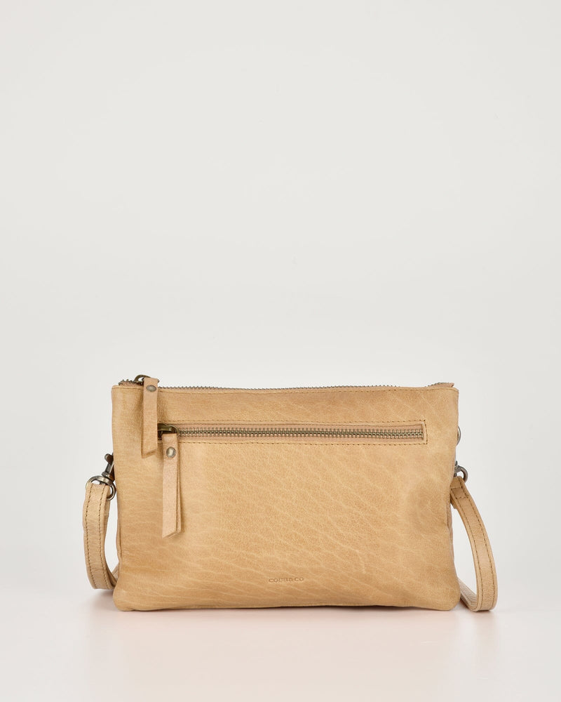 COBB & CO: HERVEY CROSSBODY BAG -CAMEL