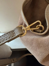 Load image into Gallery viewer, MAMAPAPA: VIRGINIE TOTE BAG - MUSHROOM
