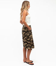 Load image into Gallery viewer, MOSS GROTTO: MUSE CAMO CARGO SHORTS
