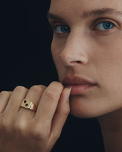 Load image into Gallery viewer, TEMPLE OF THE SUN: VENUS SIGNET RING - GOLD VERMEIL
