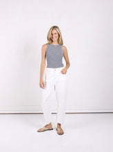 Load image into Gallery viewer, MONACO: TONI BARREL JEANS - WHITE
