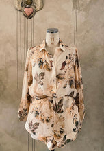 Load image into Gallery viewer, MOSS: ADELE BLOUSE - SPRING FLORAL
