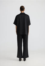 Load image into Gallery viewer, BRAVE &amp; TRUE: DANA SHIRT - BLACK
