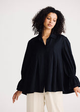 Load image into Gallery viewer, SHANTY: AERIS SHIRT - BLACK
