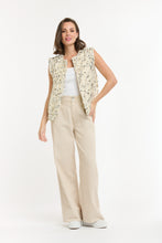 Load image into Gallery viewer, URBAN LUXURY: RAPHAEL SEQUIN VEST - CREAM
